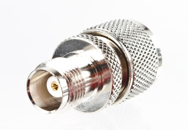 Adapter PL-Stecker/TNC-Buchse