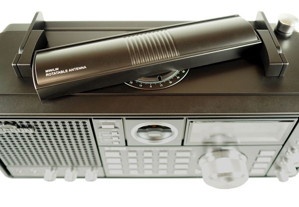 Tecsun S-2000 PLL Weltempfänger mit SSB